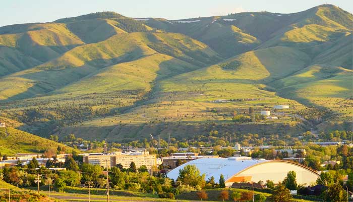 pocatello-idaho-Landscape of Idaho state University campus and city Pocatello in
